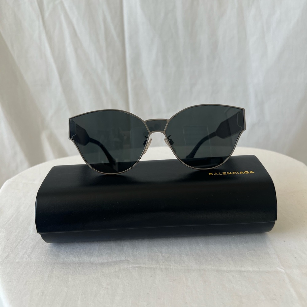 Balenciaga sunglasses BA96.